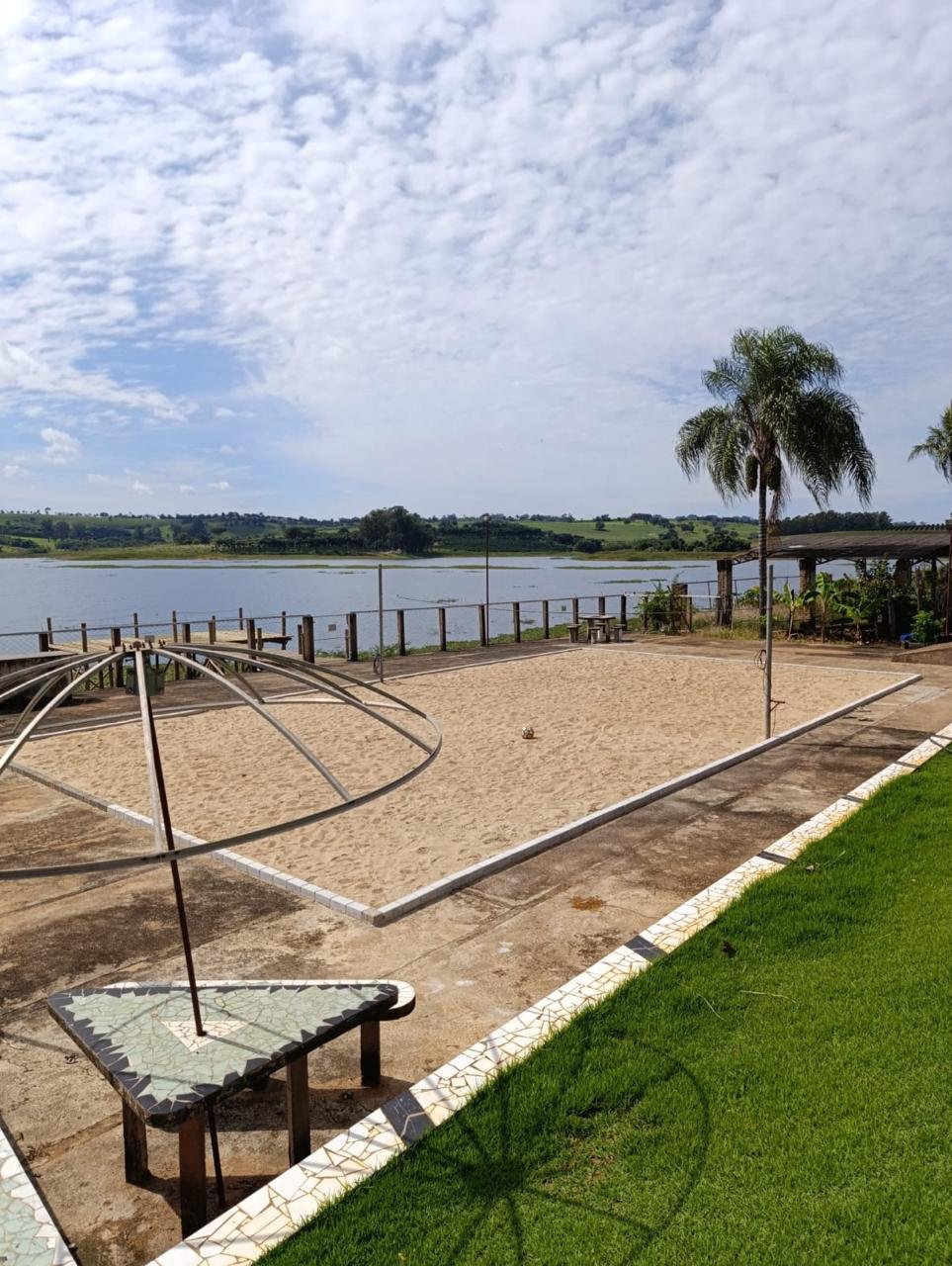 VENDE-SE RANCHO – RANCHO ACONCHEGO