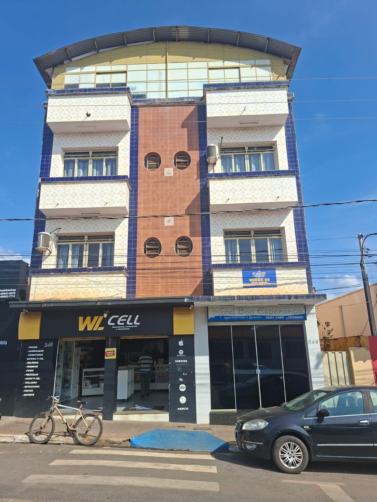 VENDE-SE PRÉDIO