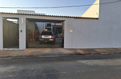 CASA À VENDA NO BAIRRO PITANGUEIRA